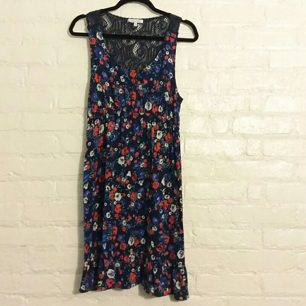⬇Reduced!⬇dELiA's Summer floral dress size Med
